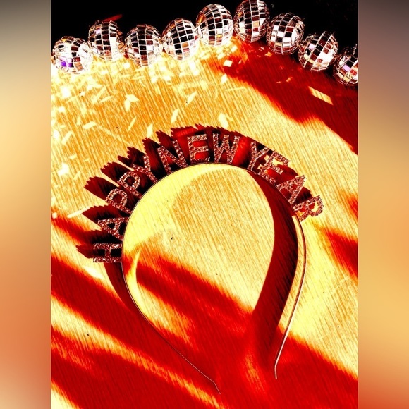 HAPPY NEW YEAR TIARA - Picture 9 of 14